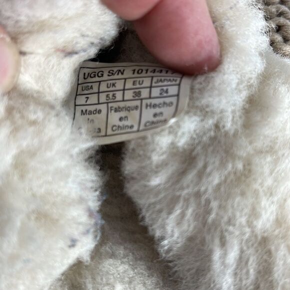 UGG Aira Cream Knit Lined Slippers Sz 7 - Picture 5 of 7